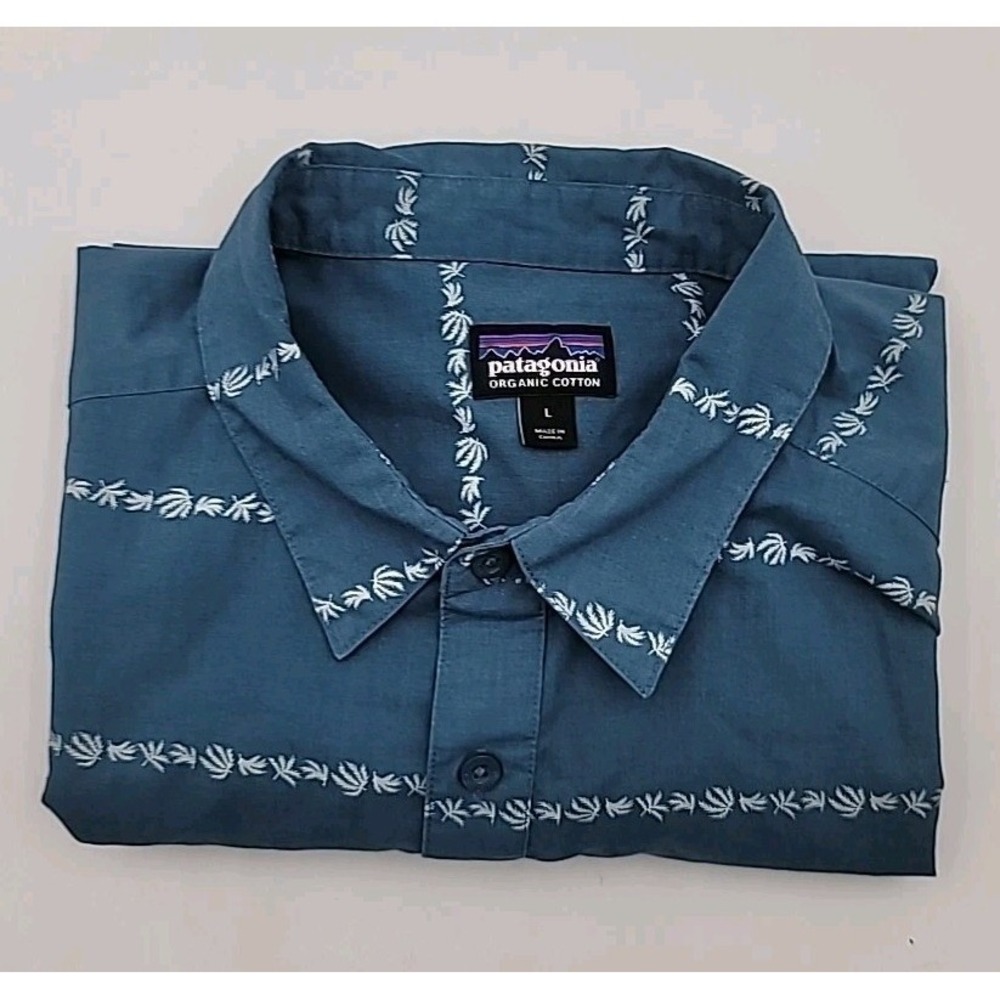 Patagonia Shirt Large Blue Palm Organic Cotton Short Sleeve Button Up Down Mens